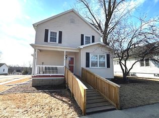 1127 Marquette St, Depue, IL 61322