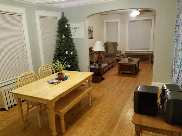 2946 N Murray Ave, Milwaukee, WI 53211