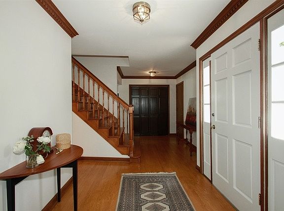 2nd image of 1523 S Belmont Ave