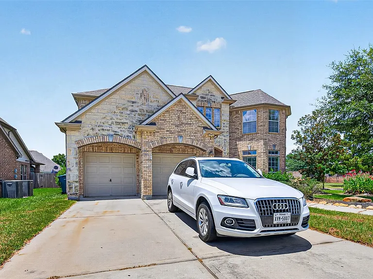 9735 Lansing Meadows Dr — Photo 2