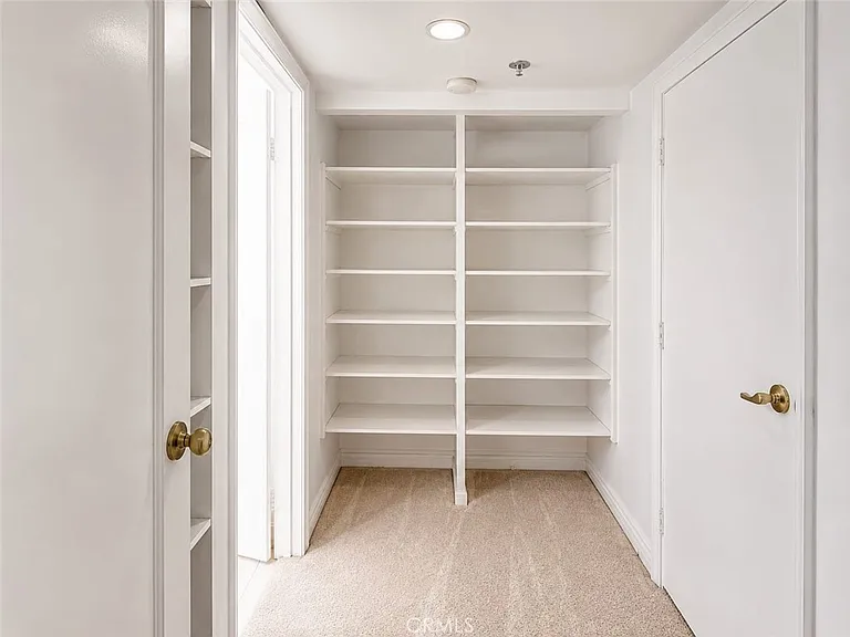 10660 Wilshire #309 — Photo 7