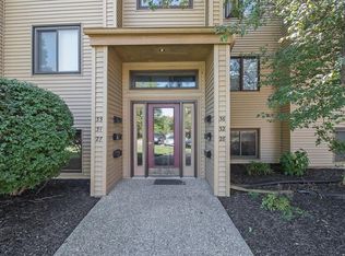300 Farington Blvd APT 36, Holland, MI 49423