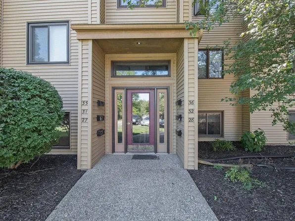 300 Farington Blvd APT 36, Holland, MI 49423