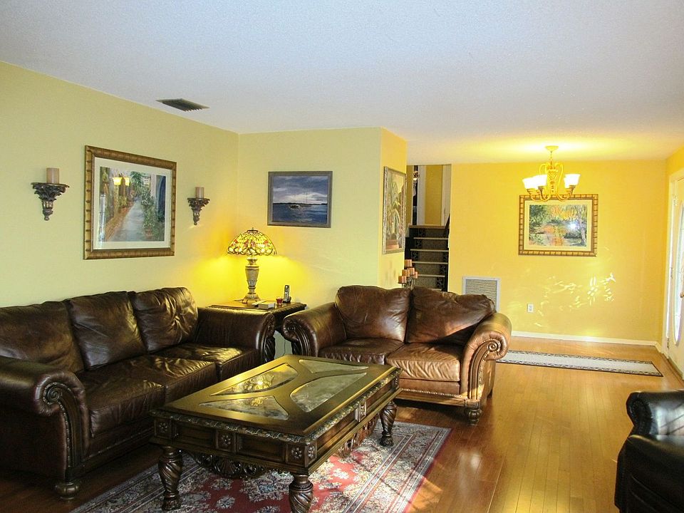 1st image of 1919 Sandpiper Dr