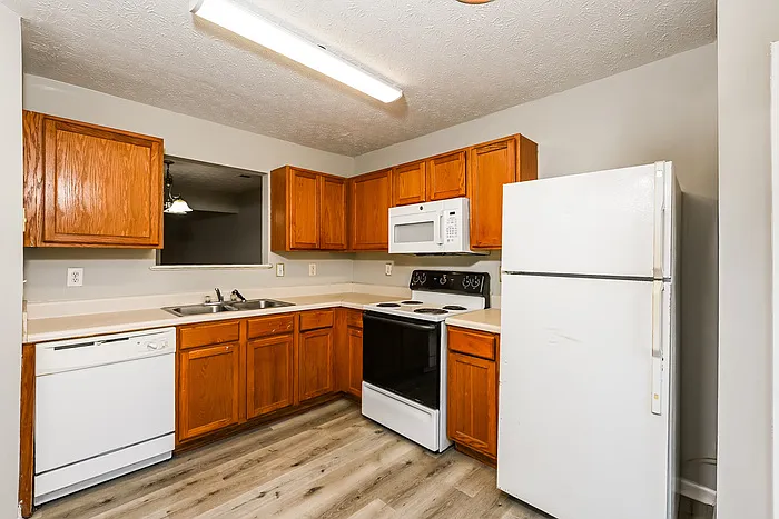 3321 Waldrop Trl — Photo 7