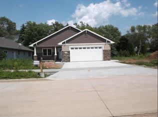 58 Gibson Ct, Oshkosh, WI 54902