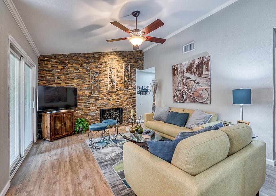 1st image of 2100 Friendly Dr APT 3021
