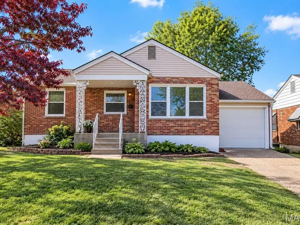7931 E Yorkshire Dr, Saint Louis, MO 63123