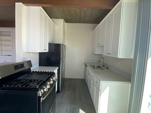 3rd image of 1536 Moorland Dr #5