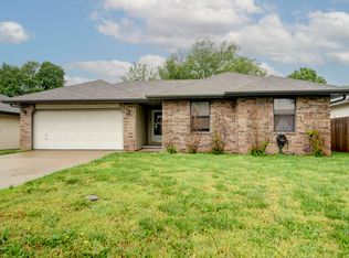 1245 N Colgate Ave, Springfield, MO 65802