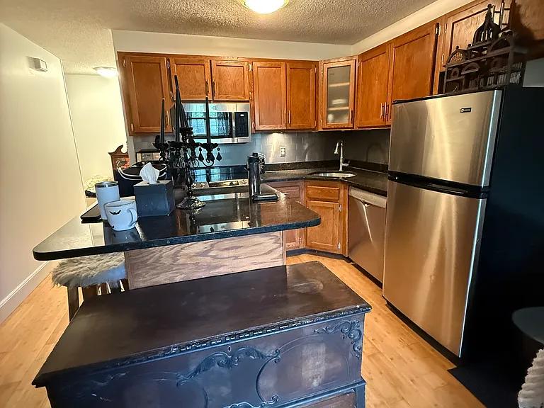 Elizabeth Dr — Photo 2