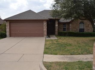 222 Quail Meadows Ln, Arlington, TX 76002