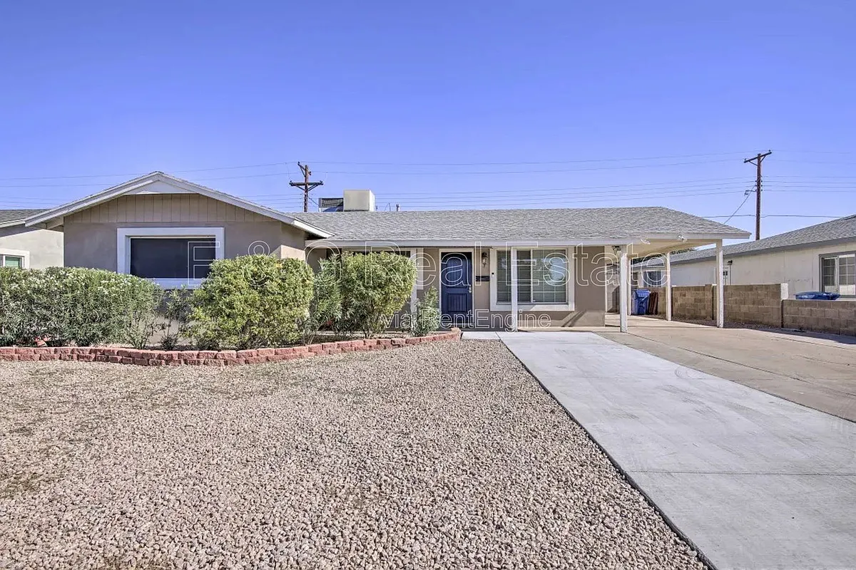 Building Photo - 609 S Priest Dr
