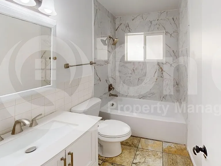9803 N 7th Ave — Photo 10