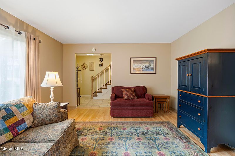 5th image of 1270 Fox Hollow Road