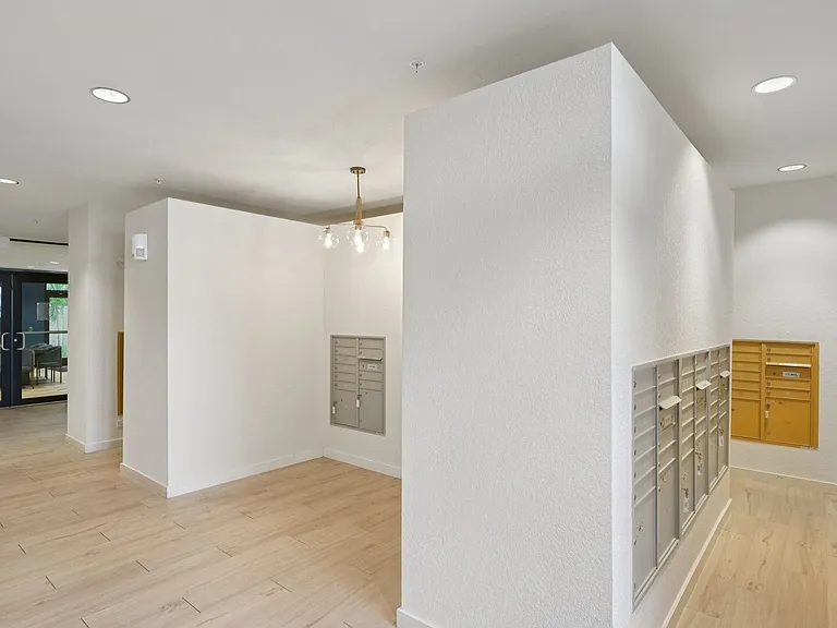 The Centro Apartments — Photo 88
