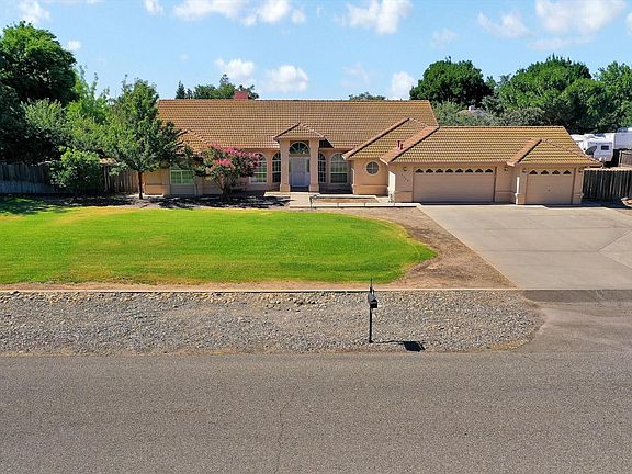 3rd image of 5359 Sherwood Ct