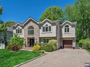 309 South Dr, Paramus, NJ 07652