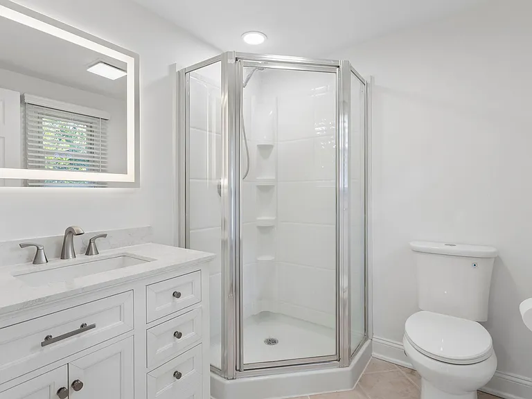 306 Candlewood Ln — Photo 26