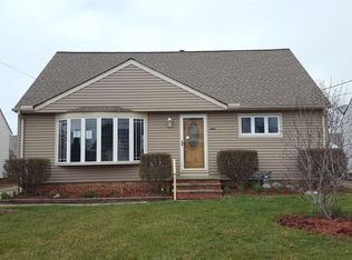 30011 Warren Rd, Wickliffe, OH 44092