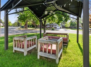 471 Oakland St, Aurora, CO 80010
