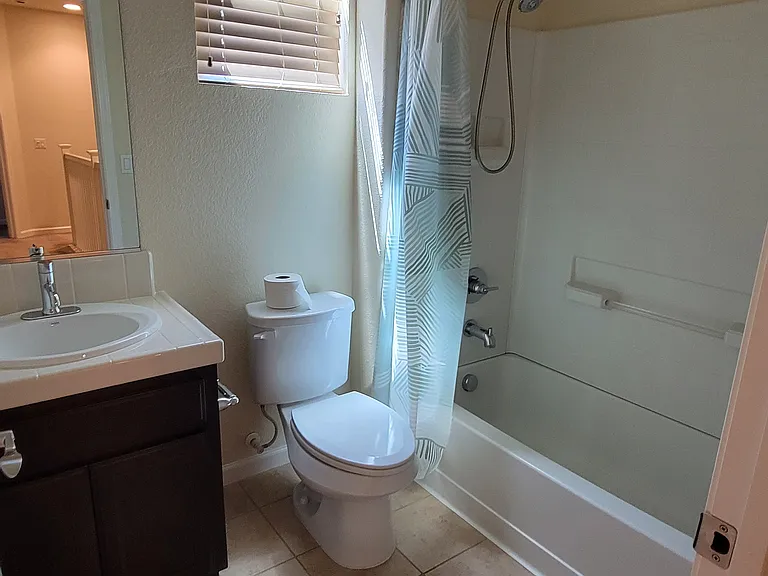 2486 Boxwood St — Photo 6