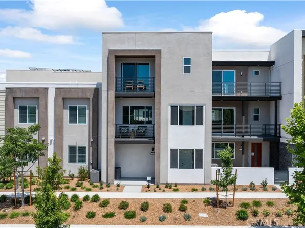 1073 Cadence, Irvine, CA 92618