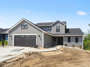 2895 Wildflower Ln SE, Kentwood, MI 49512
