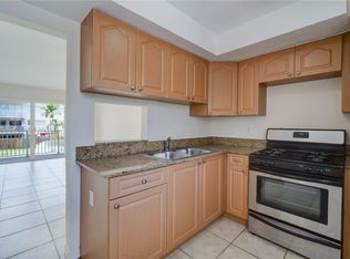 7713 SW 88th St #A202, Miami, FL 33156