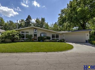 3205 W Pershing Rd, Lincoln, NE 68502