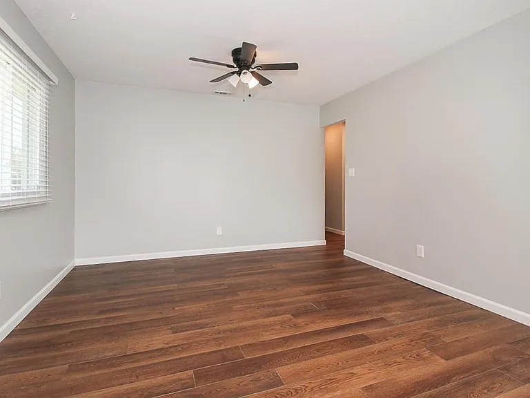 1701 Glenwood Dr — Photo 13