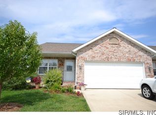 15A Auburn Ct, Highland, IL 62249