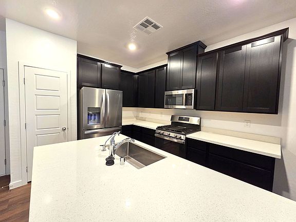 5th image of 5730 Sky Pointe Dr #170