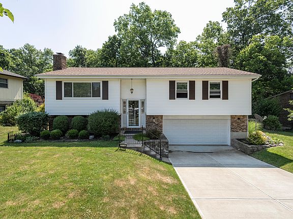 2nd image of 771 Woodview Dr