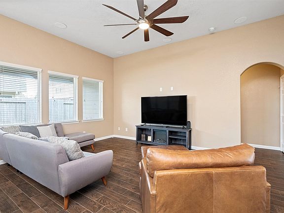 3rd image of 8111 Montego Bay Dr