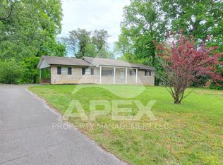 1809 S Hills Dr, Knoxville, TN 37920