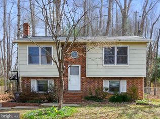 526 Pleasants Dr, Fredericksburg, VA 22407