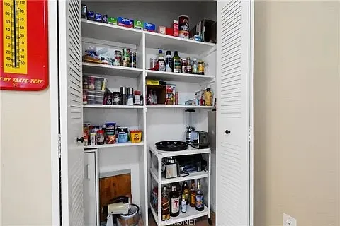 24307 La Glorita Cir — Photo 14