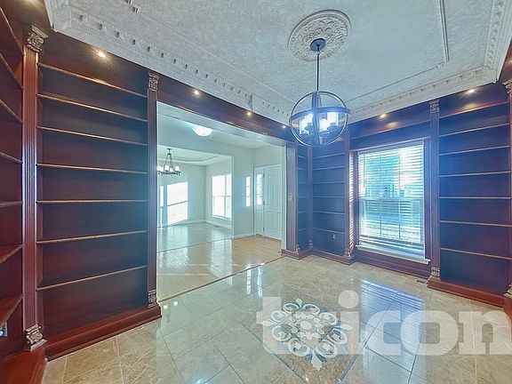 5th image of 742 Chancellorsville Dr