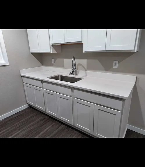 3303 E Bremer Ave — Photo 8
