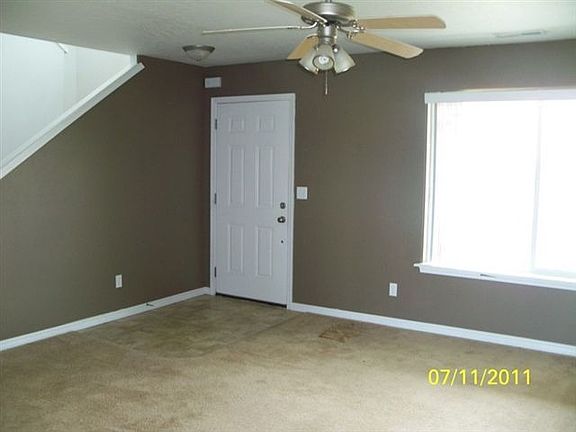 3rd image of 1119 N Beech Ave