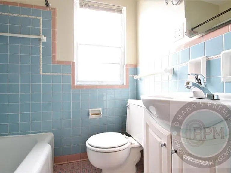 3518 California St — Photo 4