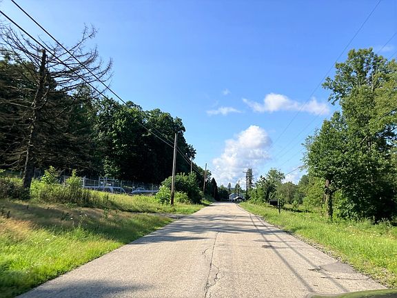 4th image of 714 Old Route 66