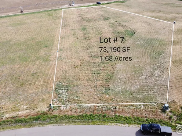 9320 Meadow Farms Dr, Milliken, CO 80543