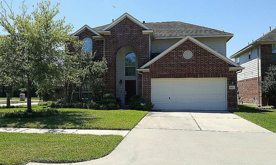 1st image of 12615 Canyon Echo Dr