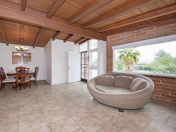 3rd image of 619 N Avenida Feliz