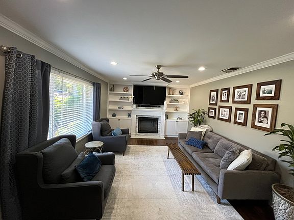 2nd image of 2611 Shamrock Dr