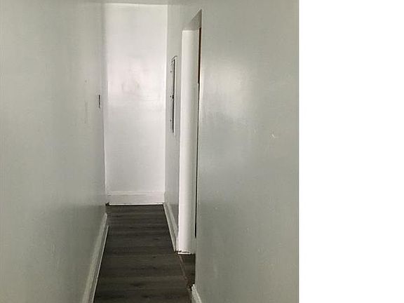 4th image of 143 W Cumberland St