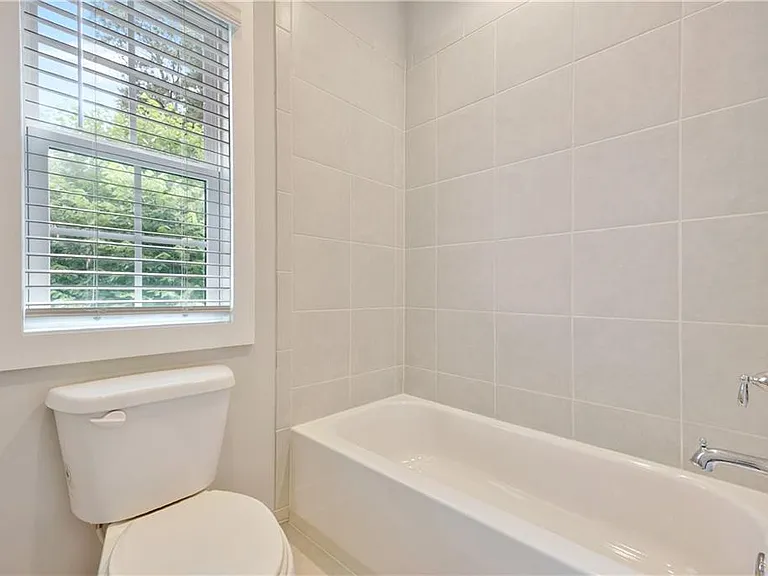 2230 Main St NW — Photo 19