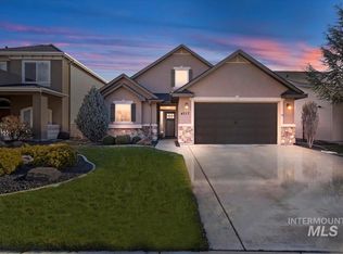 4717 N Stream Pl, Meridian, ID 83646